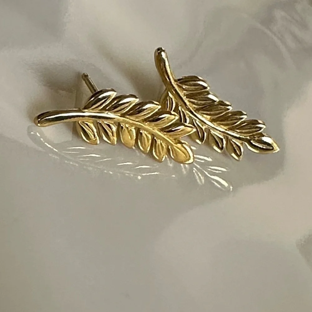 14k Gold Leaf Stud Earrings